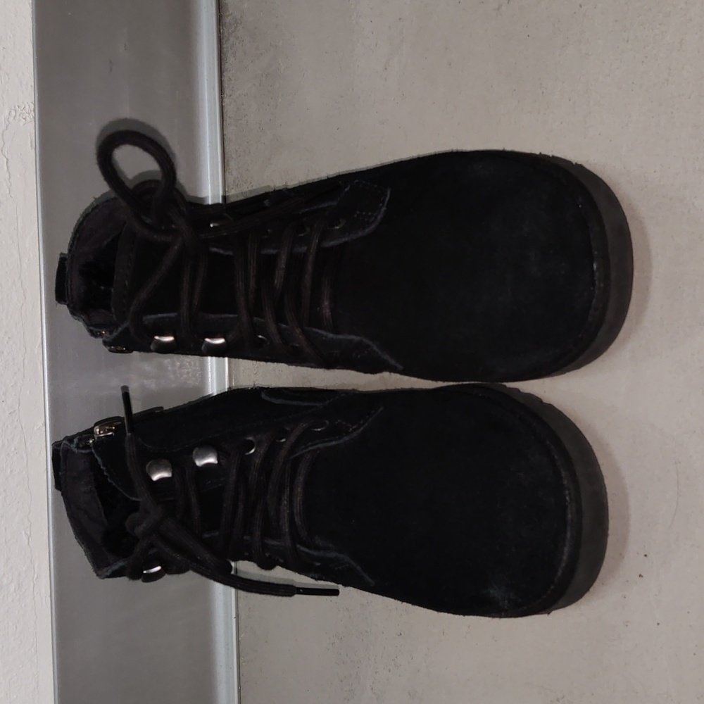 Ugg Bethany lace/side zip boots